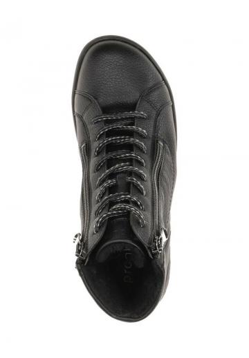 Ботинки на шнуровке