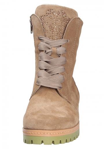 Ботинки на шнуровке