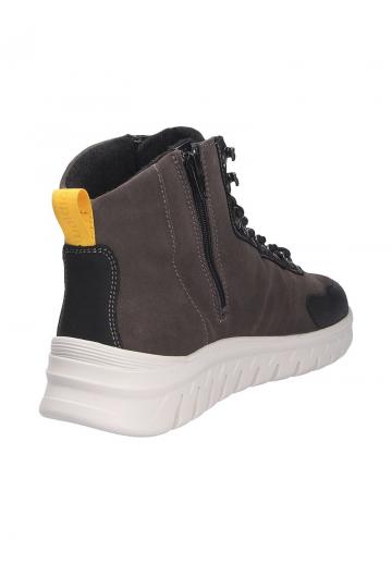 Зимние ботинки