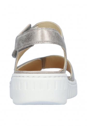 Босоножки на танкетке