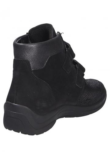 Зимние ботинки