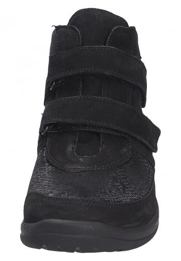 Зимние ботинки