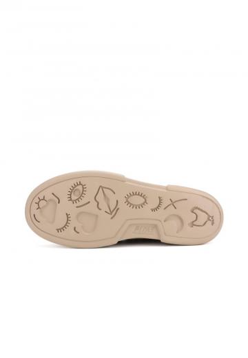 Ботинки на шнуровке