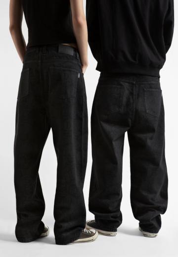 Свободные джинсы