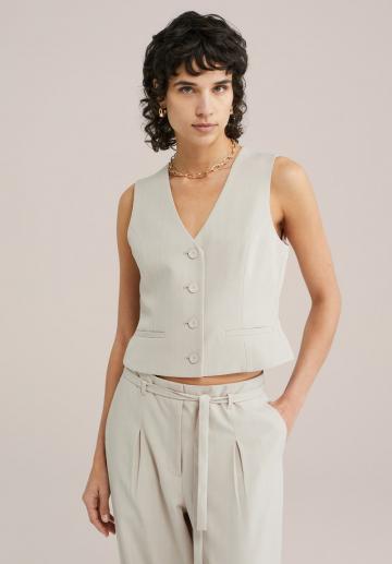 Короткая куртка