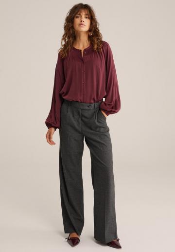Атласная блузка