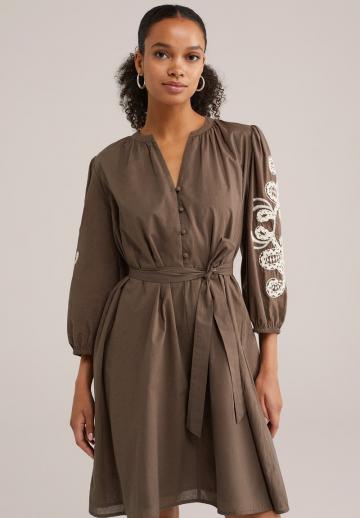 Короткое платье