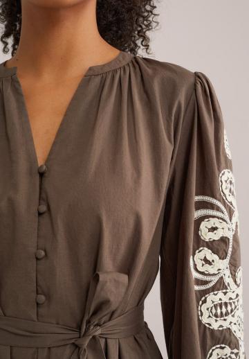 Короткое платье