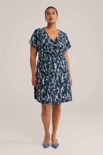 Короткое платье