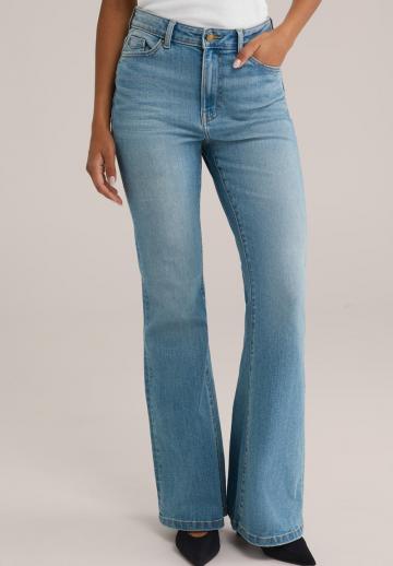 Клешеные брюки