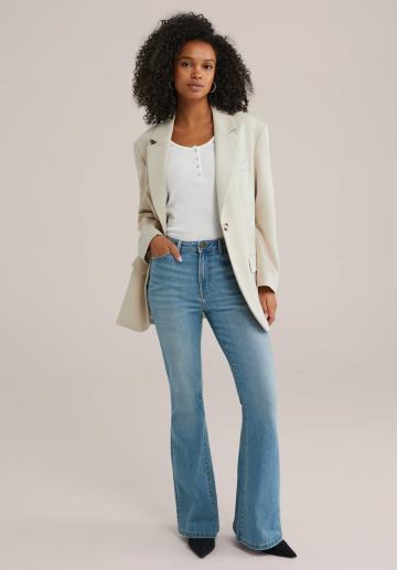 Клешеные брюки