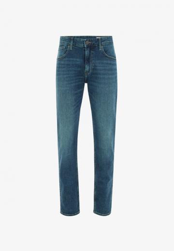 Узкие джинсы