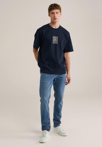 Узкие джинсы