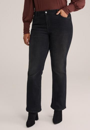 Прямые джинсы