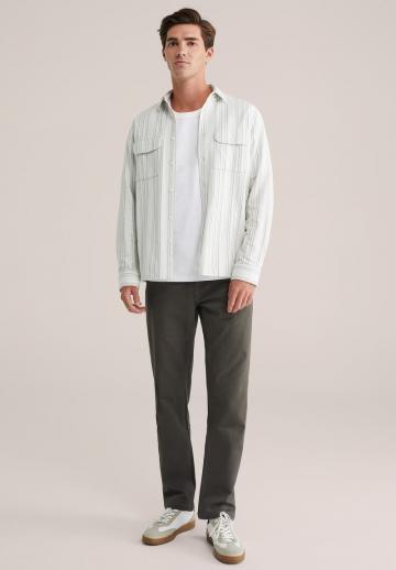 Прямые джинсы