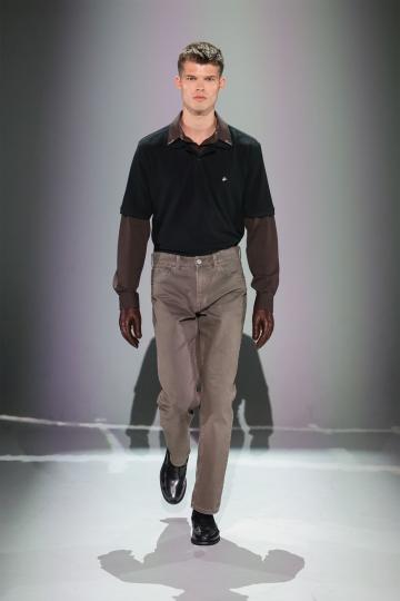 Прямые джинсы