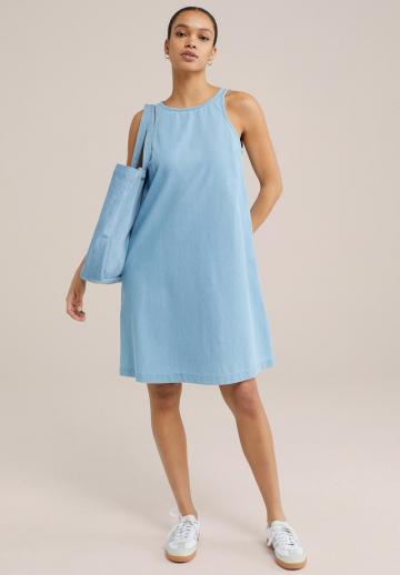 Джинсовое платье