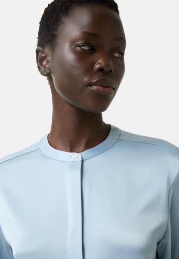 Атласная блузка