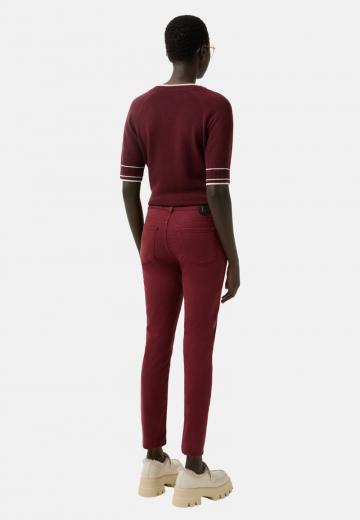 Короткие джинсы