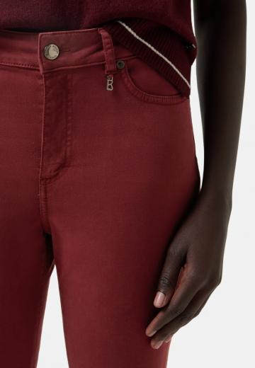 Короткие джинсы