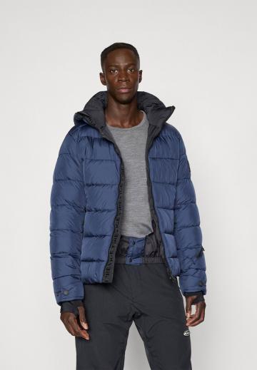 Сноубордическая куртка