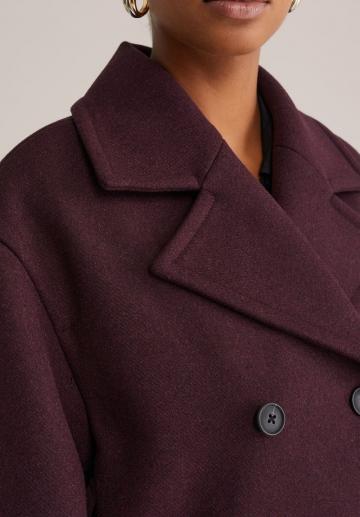 Короткое пальто