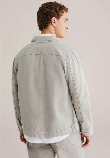 Джинсовая куртка