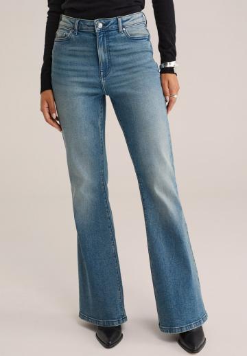 Клешеные брюки