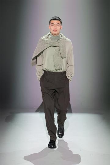 Поло с длинным рукавом