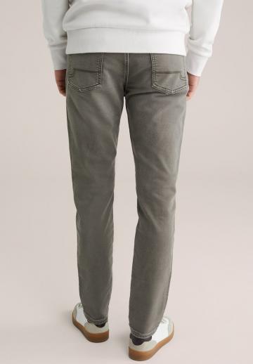 Узкие джинсы