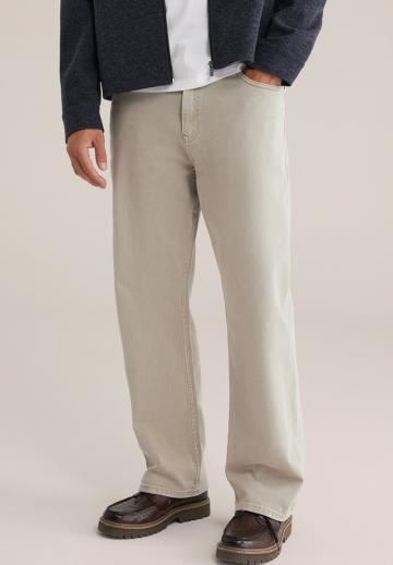 Прямые джинсы