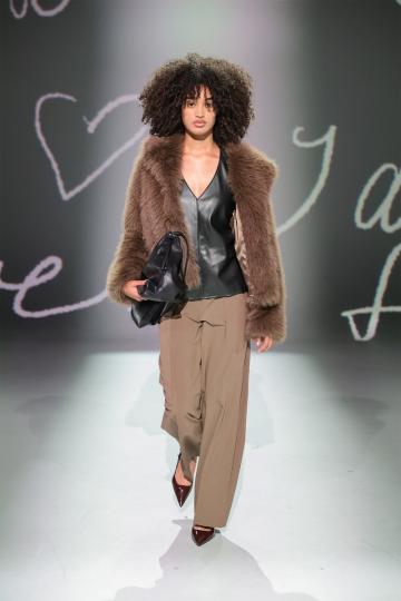 Широкие брюки