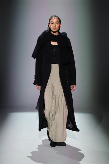 Шерстяное пальто