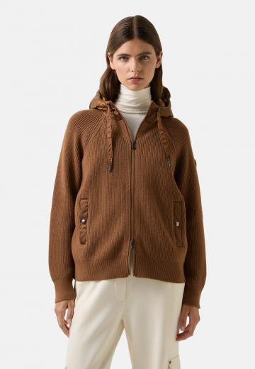 Пуховой жилет