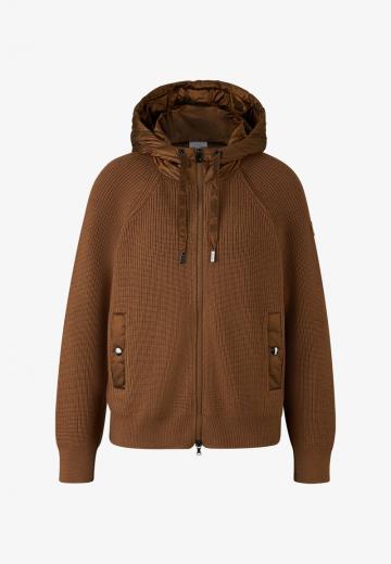 Пуховой жилет