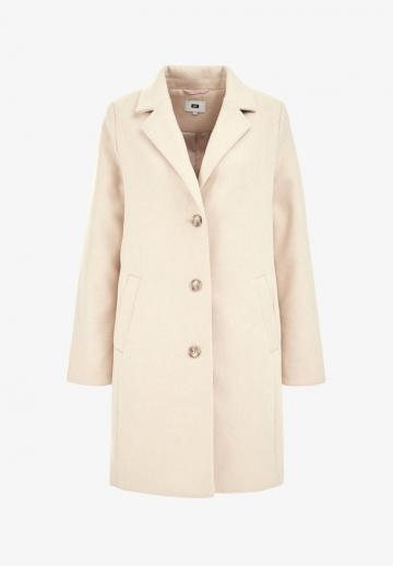 Короткое пальто