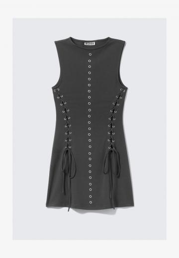 Короткое платье