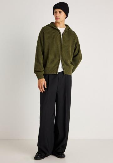 Вязаная кофта