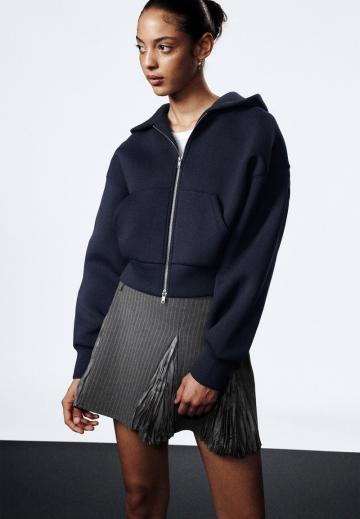 Пуловер с капюшоном