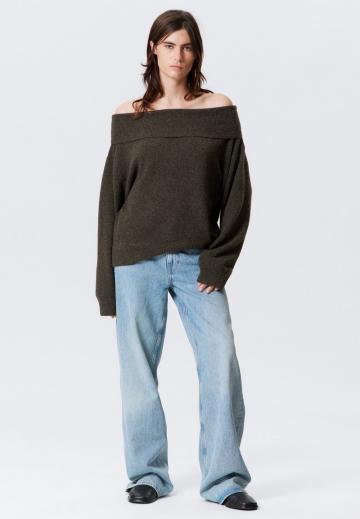 Вязаный жилет