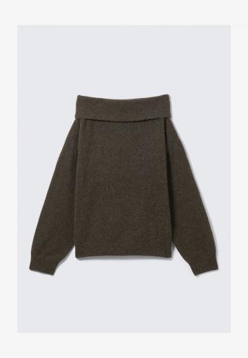 Вязаный жилет