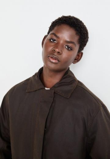 Куртка с накладнымит карманами