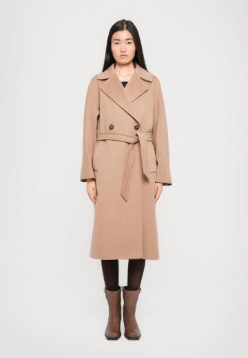 Шерстяное пальто