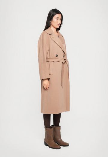 Шерстяное пальто