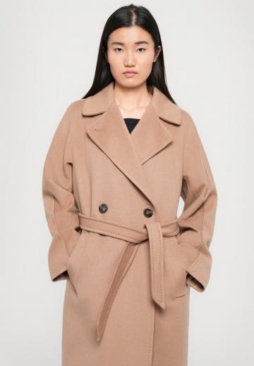 Шерстяное пальто