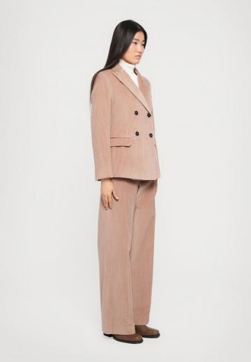 Вельветовая куртка