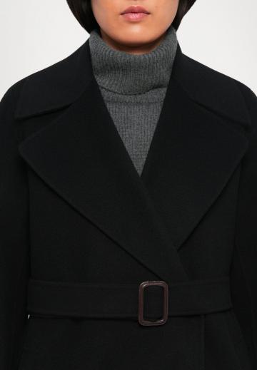 Шерстяное пальто