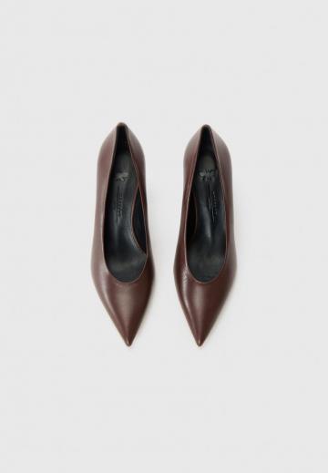 Туфли на высоком каблуке