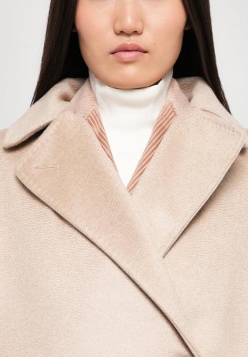 Шерстяное пальто