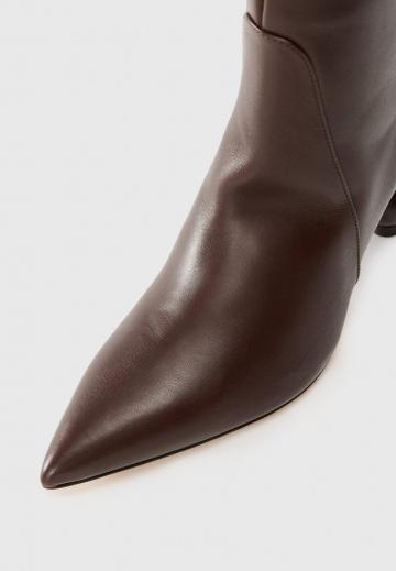 Высокие сапоги